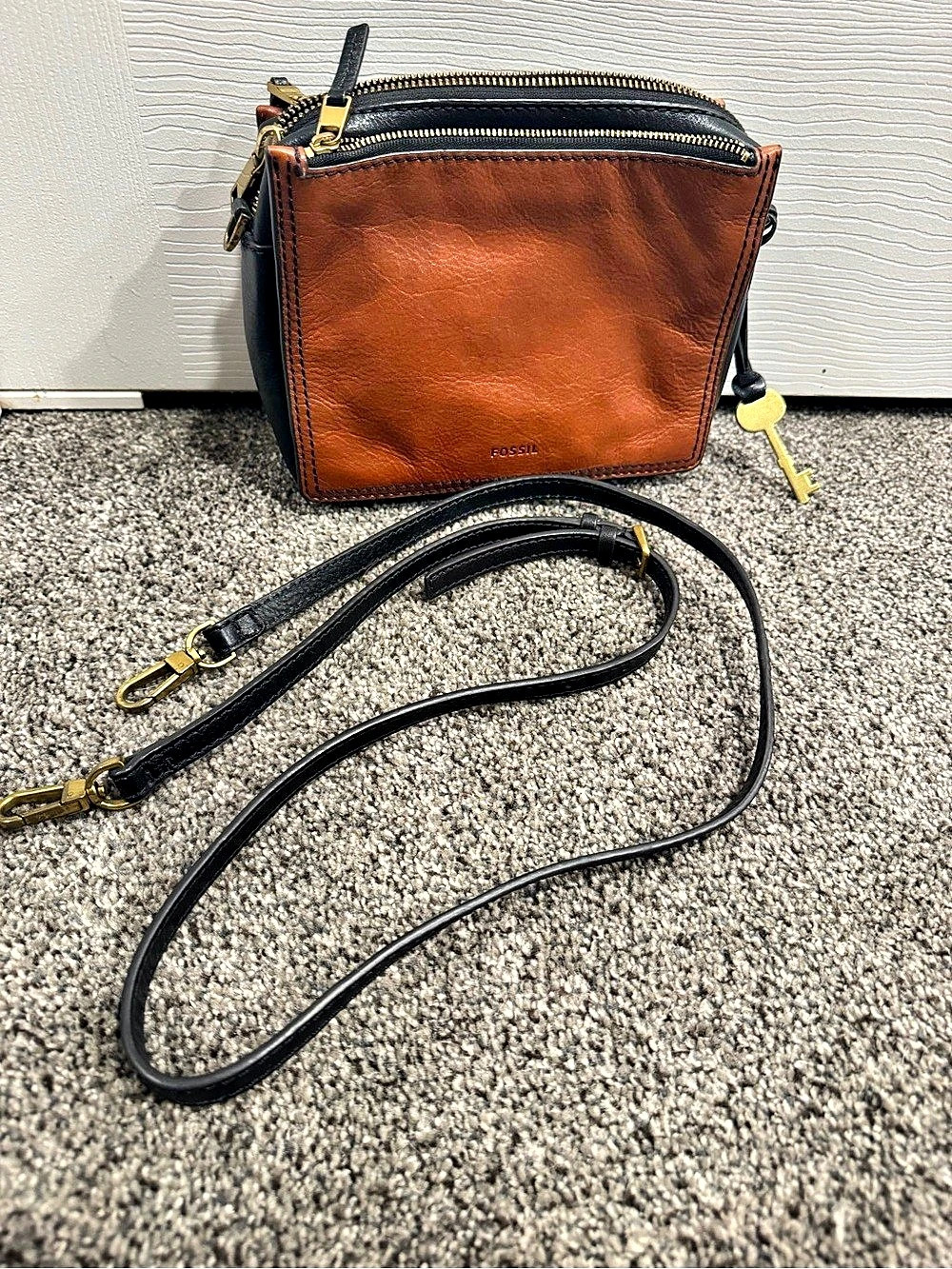 Fossil Campbell Devon Double Zip Crossbody Bag in Brown & Black (like new)